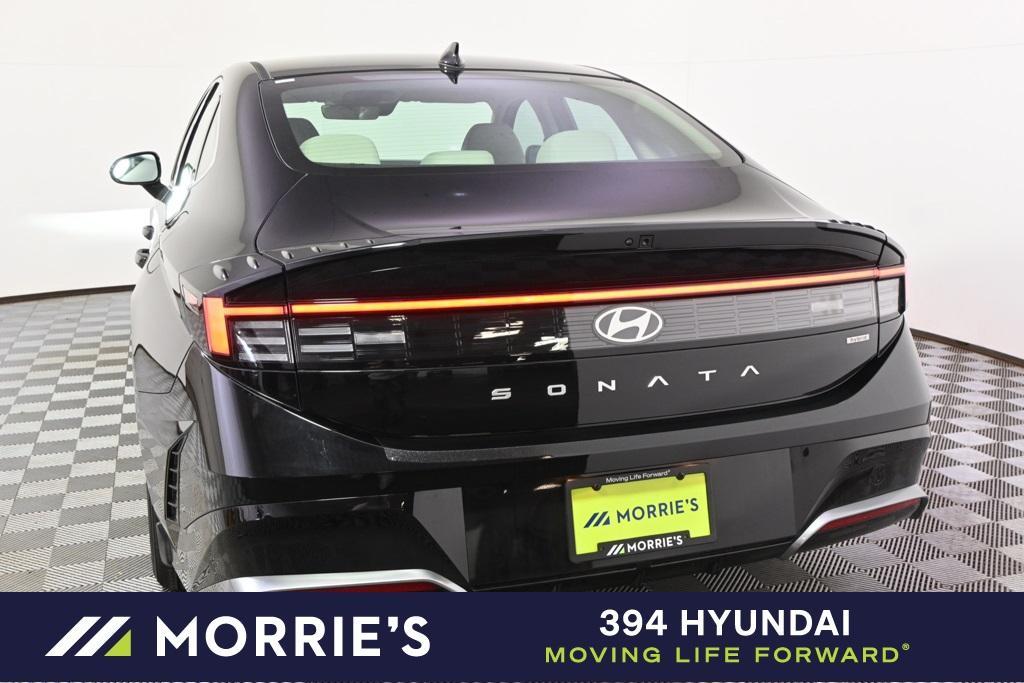 new 2025 Hyundai Sonata Hybrid car, priced at $30,738