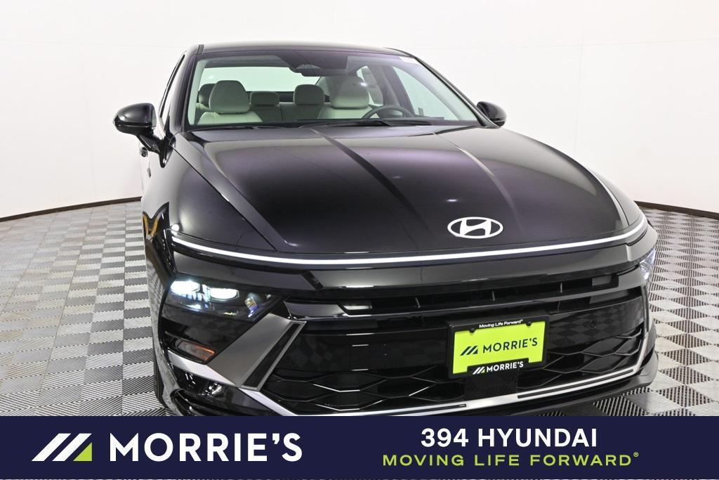 new 2025 Hyundai Sonata Hybrid car, priced at $30,738