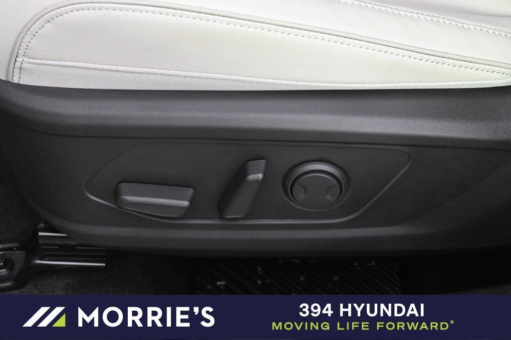 new 2025 Hyundai TUCSON Hybrid car, priced at $37,644