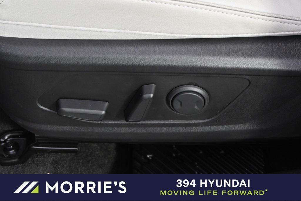 new 2025 Hyundai TUCSON Hybrid car, priced at $37,644