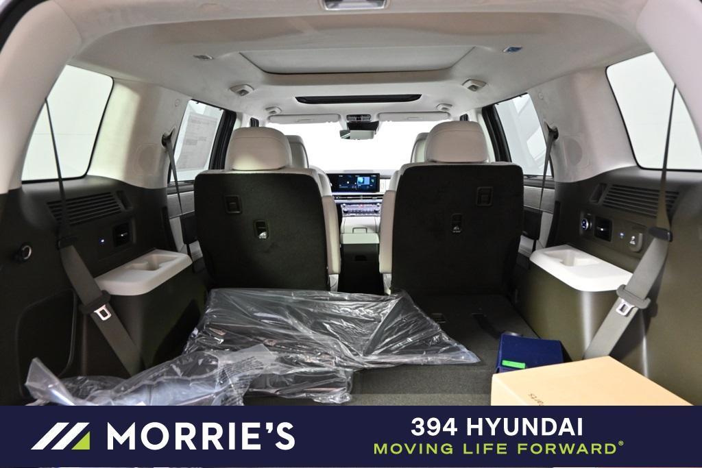 new 2025 Hyundai Santa Fe car, priced at $47,604