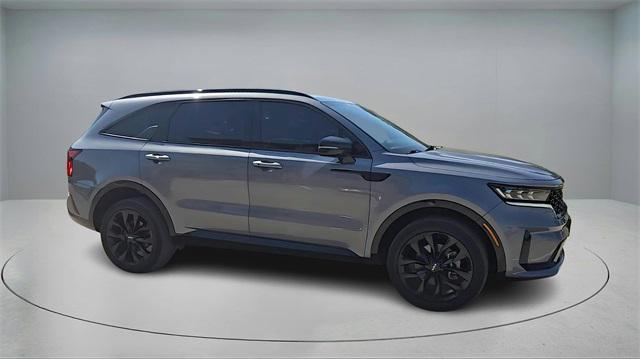 used 2022 Kia Sorento car, priced at $29,699