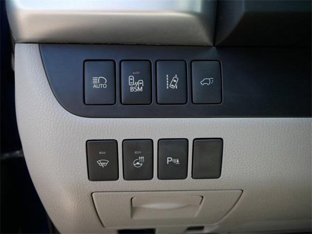 used 2016 Toyota Highlander car, priced at $15,499
