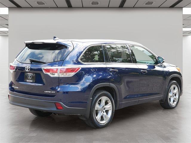 used 2016 Toyota Highlander car, priced at $15,499