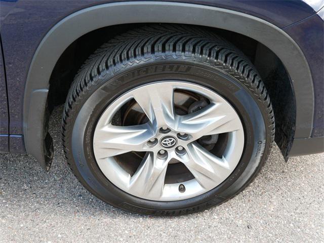 used 2016 Toyota Highlander car, priced at $15,499