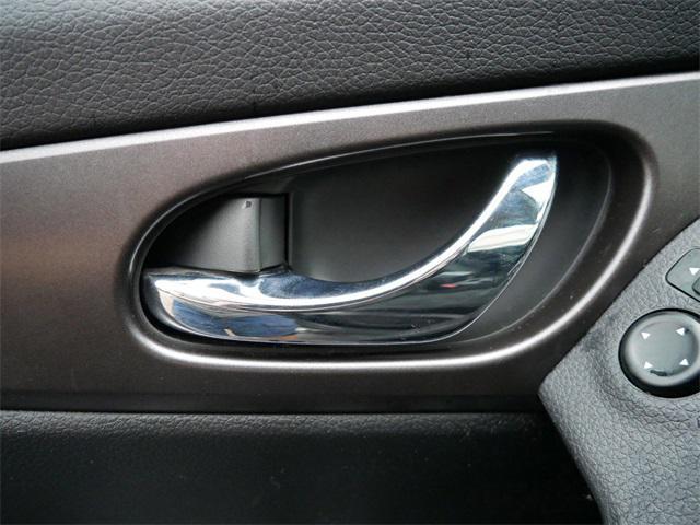 used 2014 Nissan Rogue car, priced at $10,999