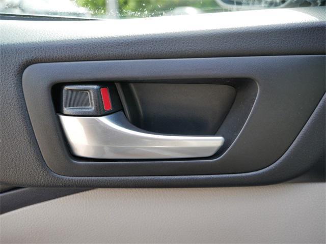 used 2015 Toyota Highlander car, priced at $18,999