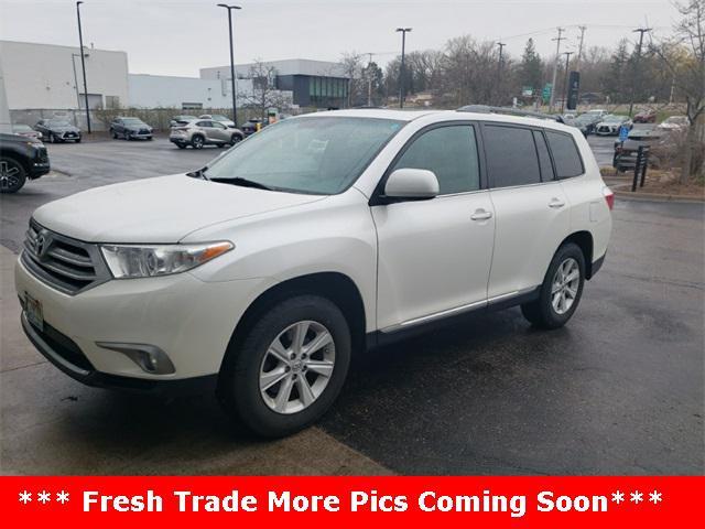used 2013 Toyota Highlander car, priced at $11,999