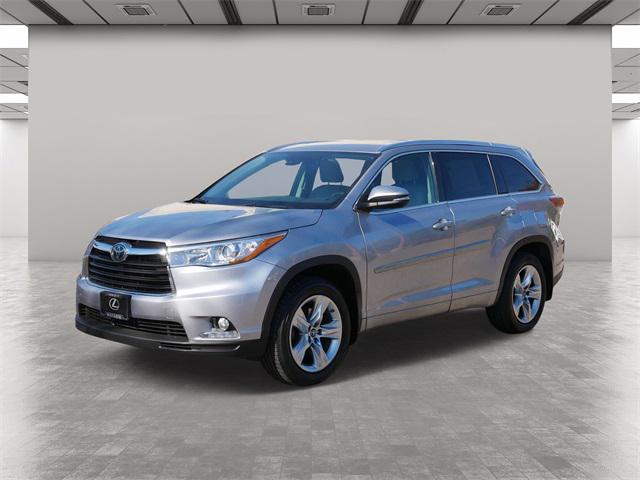 used 2016 Toyota Highlander car, priced at $17,499