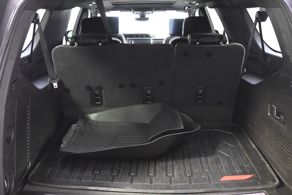 used 2021 GMC Yukon XL car, priced at $47,888