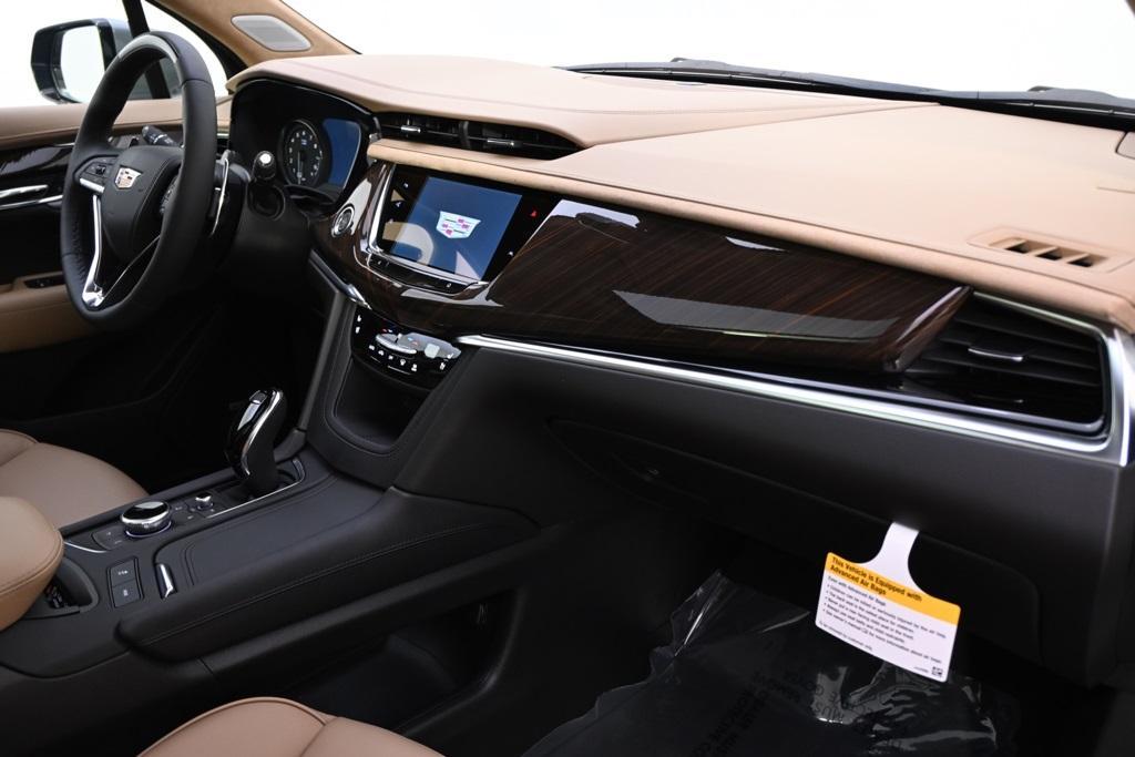 new 2025 Cadillac XT6 car, priced at $75,884