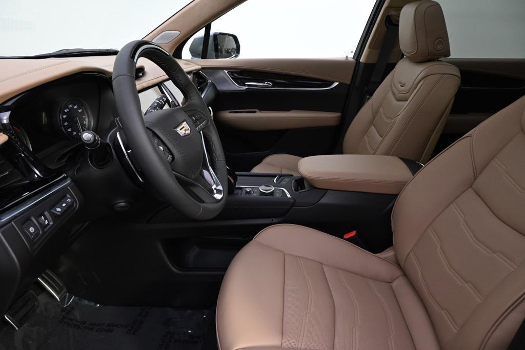 new 2025 Cadillac XT6 car, priced at $75,884