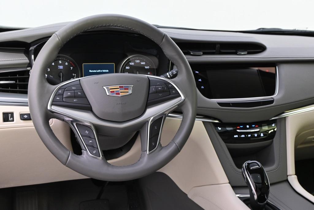 used 2023 Cadillac XT5 car, priced at $34,555