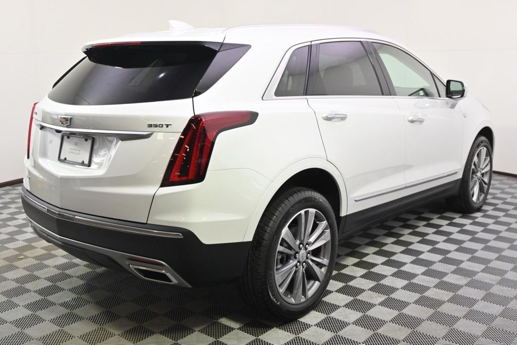 new 2025 Cadillac XT5 car, priced at $56,004
