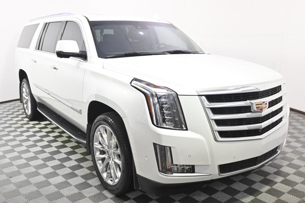 used 2019 Cadillac Escalade ESV car, priced at $27,998