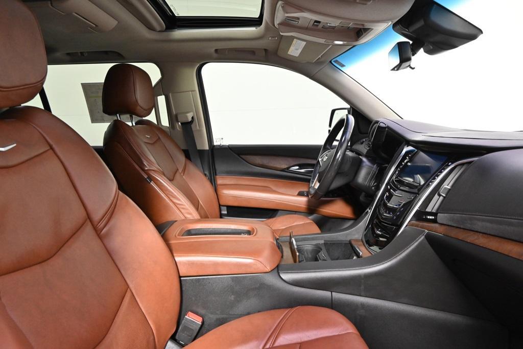 used 2019 Cadillac Escalade ESV car, priced at $27,998