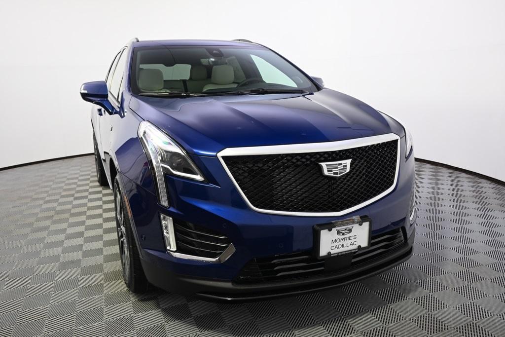 new 2025 Cadillac XT5 car, priced at $64,584