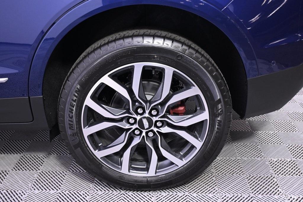 new 2025 Cadillac XT5 car, priced at $64,584