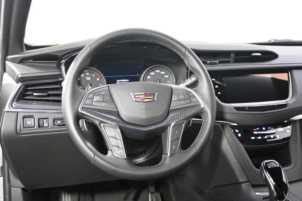new 2025 Cadillac XT5 car, priced at $62,965