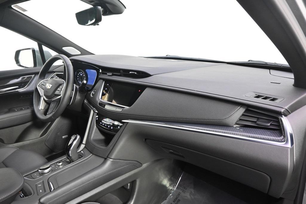 new 2025 Cadillac XT5 car, priced at $62,965