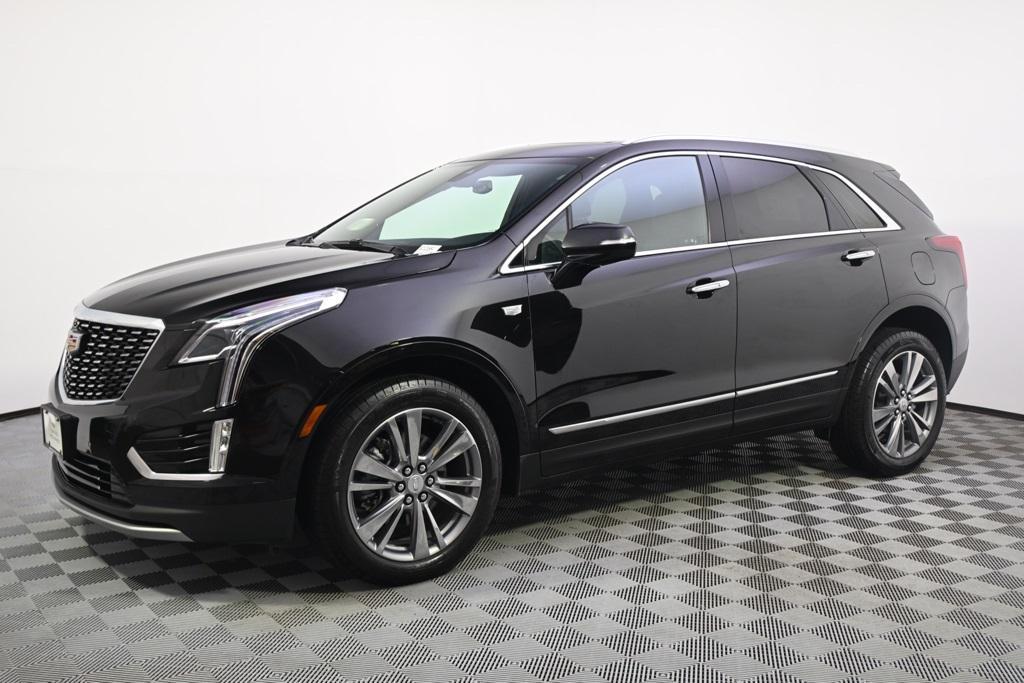 used 2025 Cadillac XT5 car, priced at $44,444