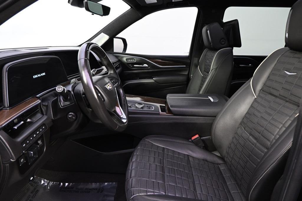 used 2023 Cadillac Escalade ESV car, priced at $82,998