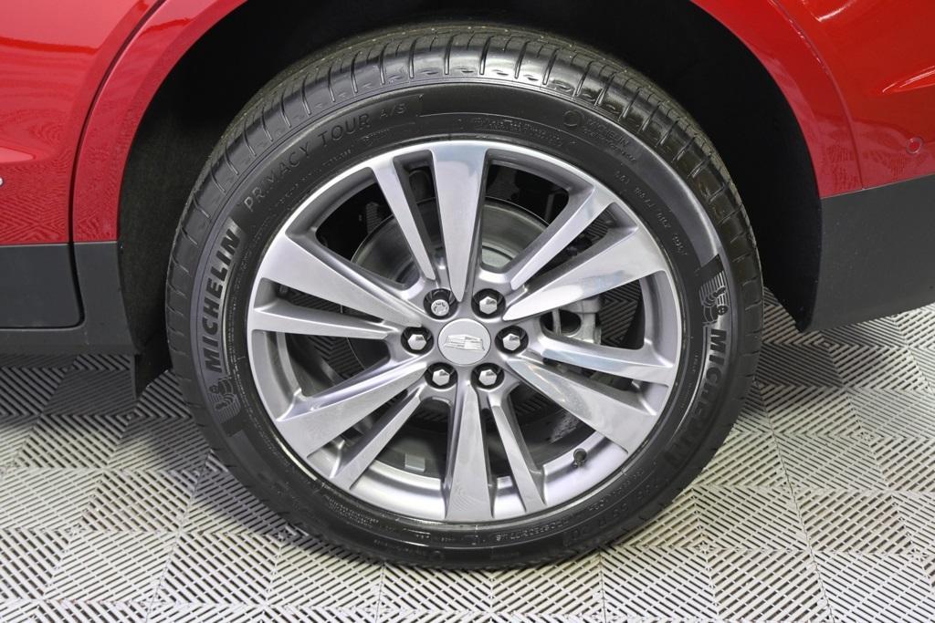 new 2025 Cadillac XT5 car, priced at $58,084