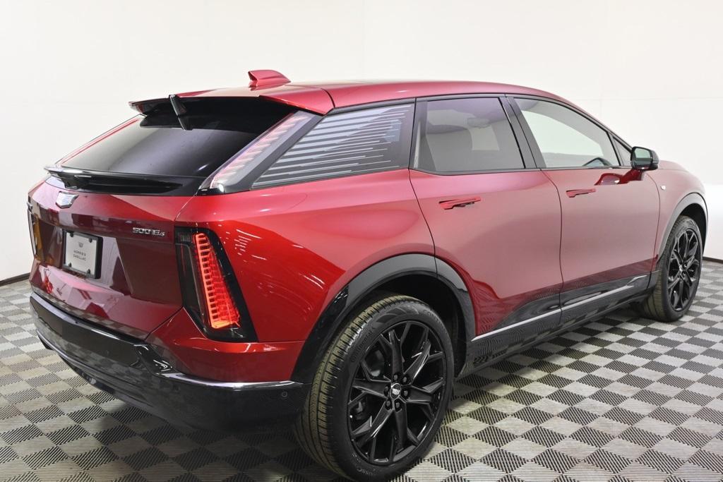 new 2025 Cadillac OPTIQ car, priced at $62,440