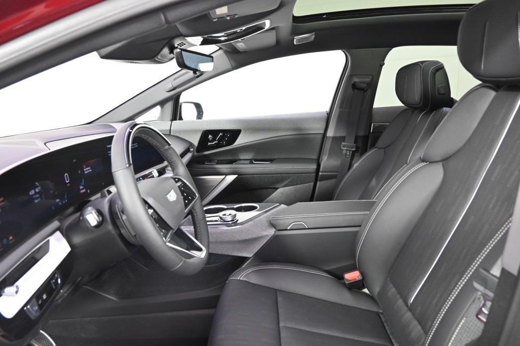 new 2025 Cadillac OPTIQ car, priced at $62,440