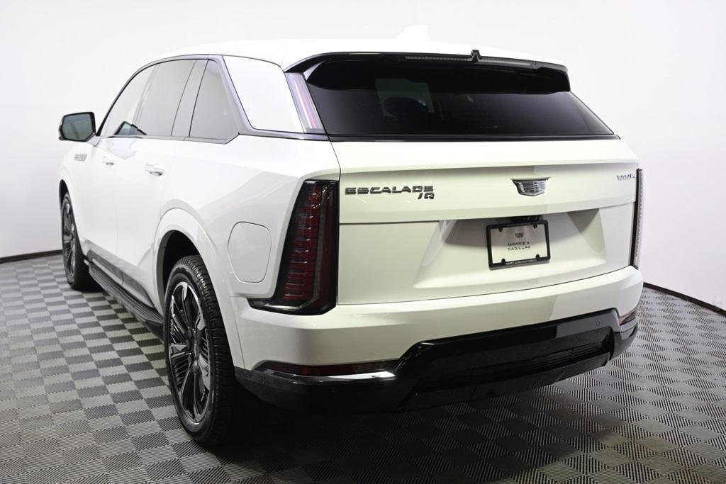 new 2025 Cadillac Escalade IQ car, priced at $138,397
