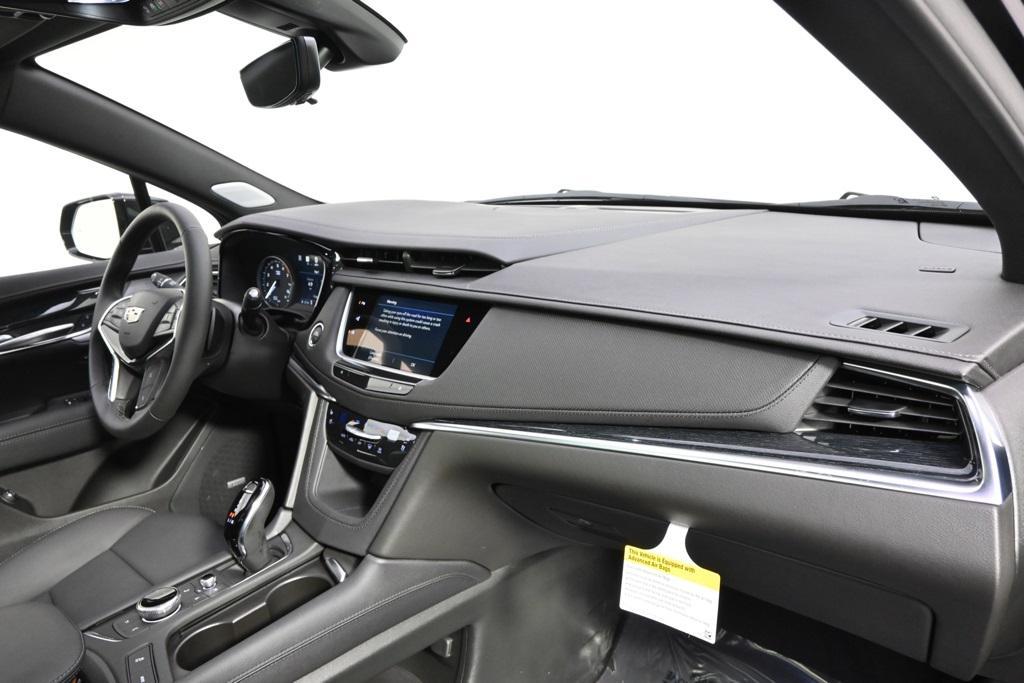 new 2025 Cadillac XT5 car, priced at $57,664