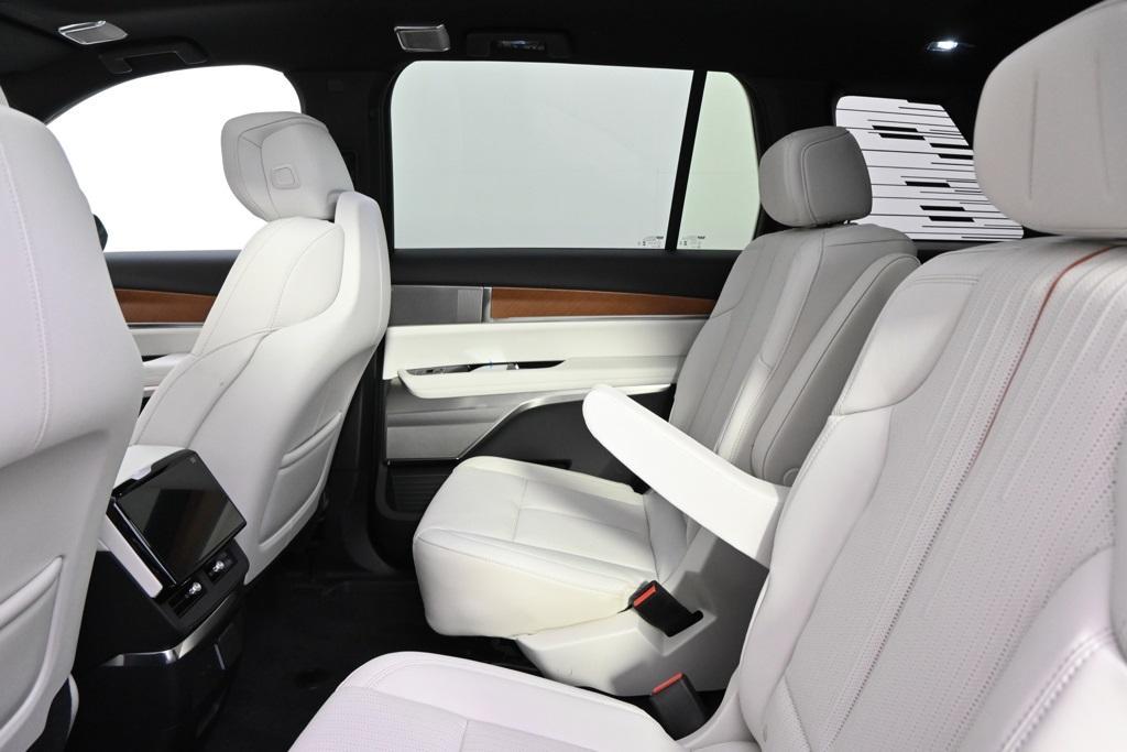 new 2026 Cadillac VISTIQ car, priced at $82,010