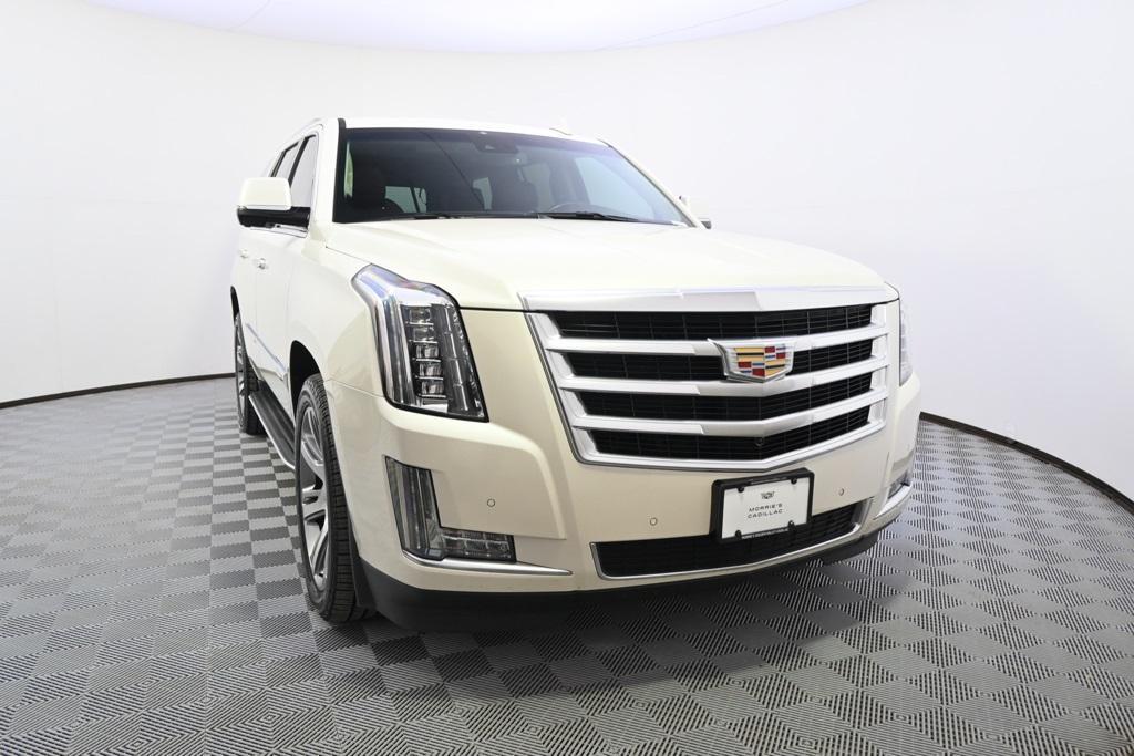 used 2015 Cadillac Escalade car, priced at $23,998