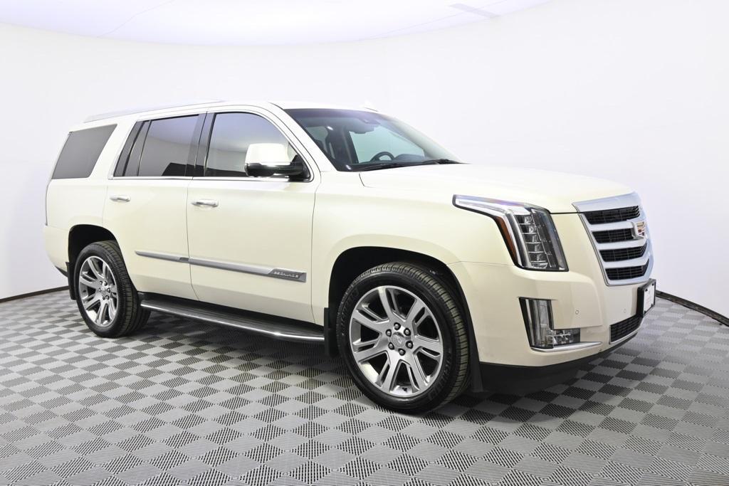 used 2015 Cadillac Escalade car, priced at $23,998