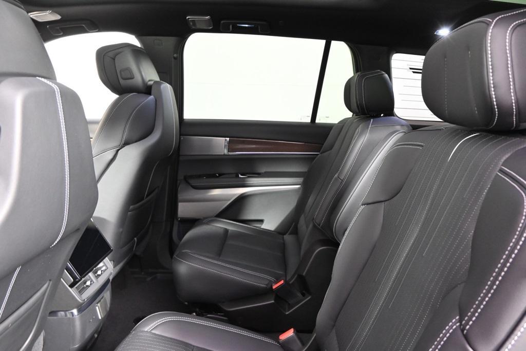new 2026 Cadillac VISTIQ car, priced at $82,065