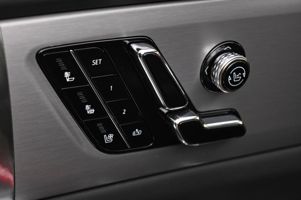 new 2026 Cadillac VISTIQ car, priced at $82,464