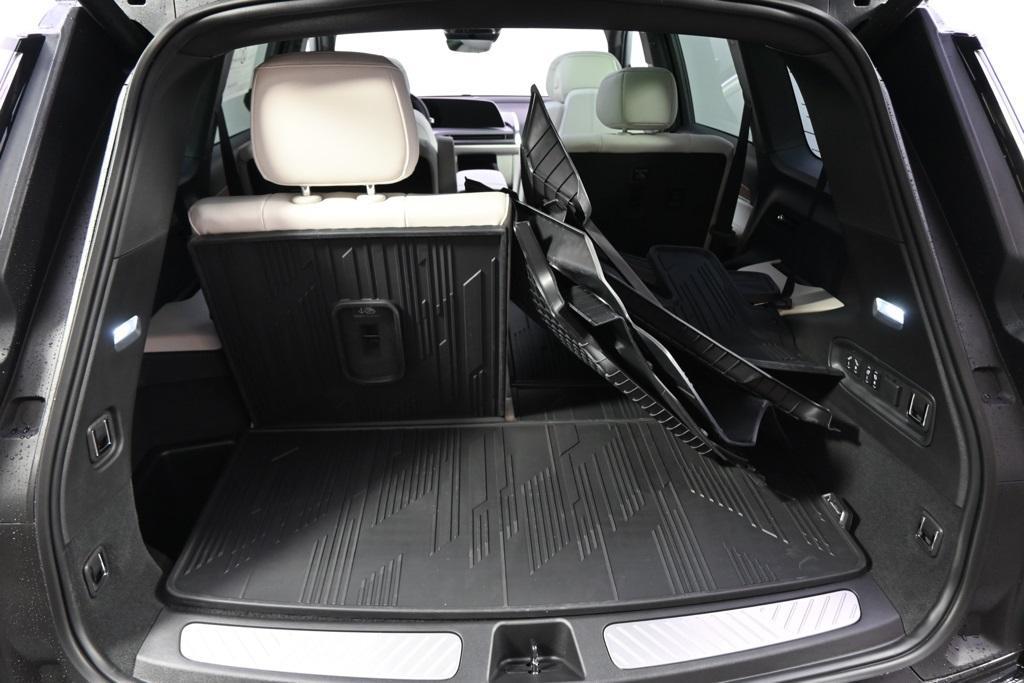 new 2026 Cadillac VISTIQ car, priced at $81,385