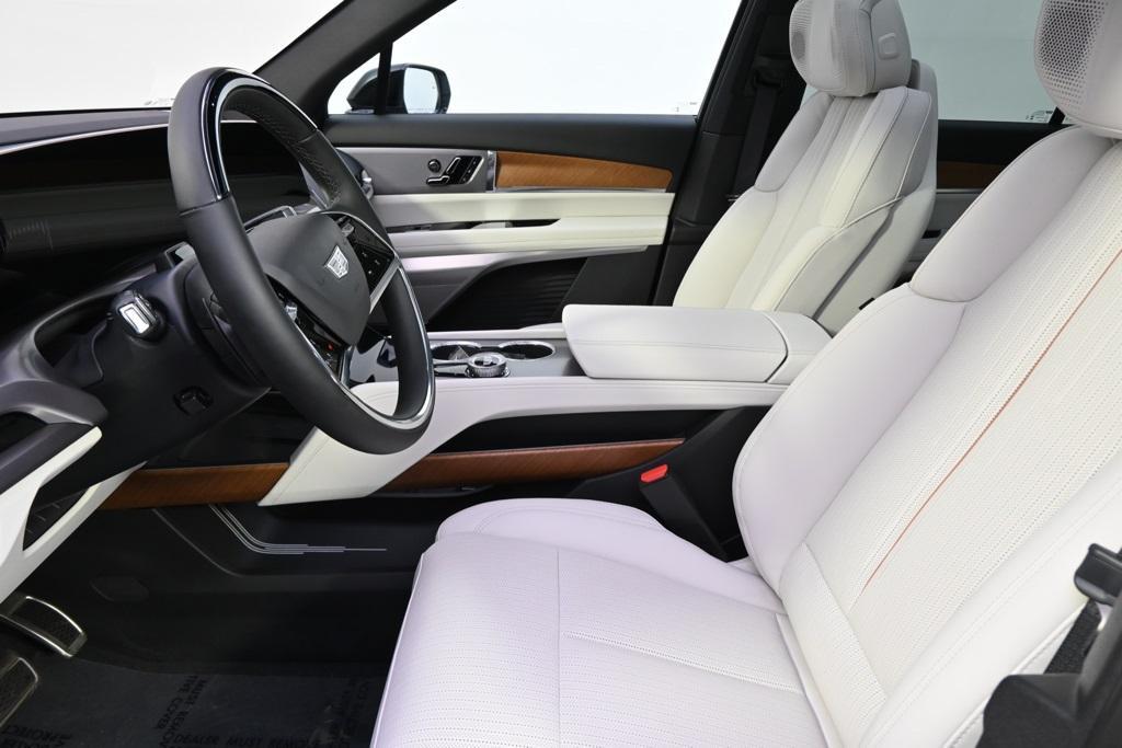 new 2026 Cadillac VISTIQ car, priced at $81,385