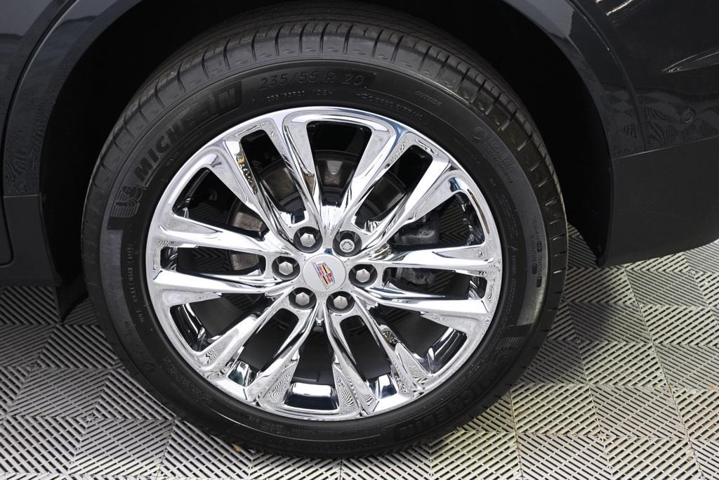 used 2022 Cadillac XT5 car, priced at $32,998