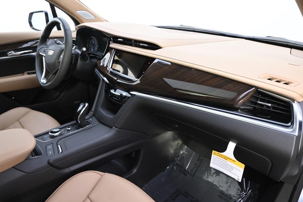 new 2025 Cadillac XT6 car, priced at $75,709
