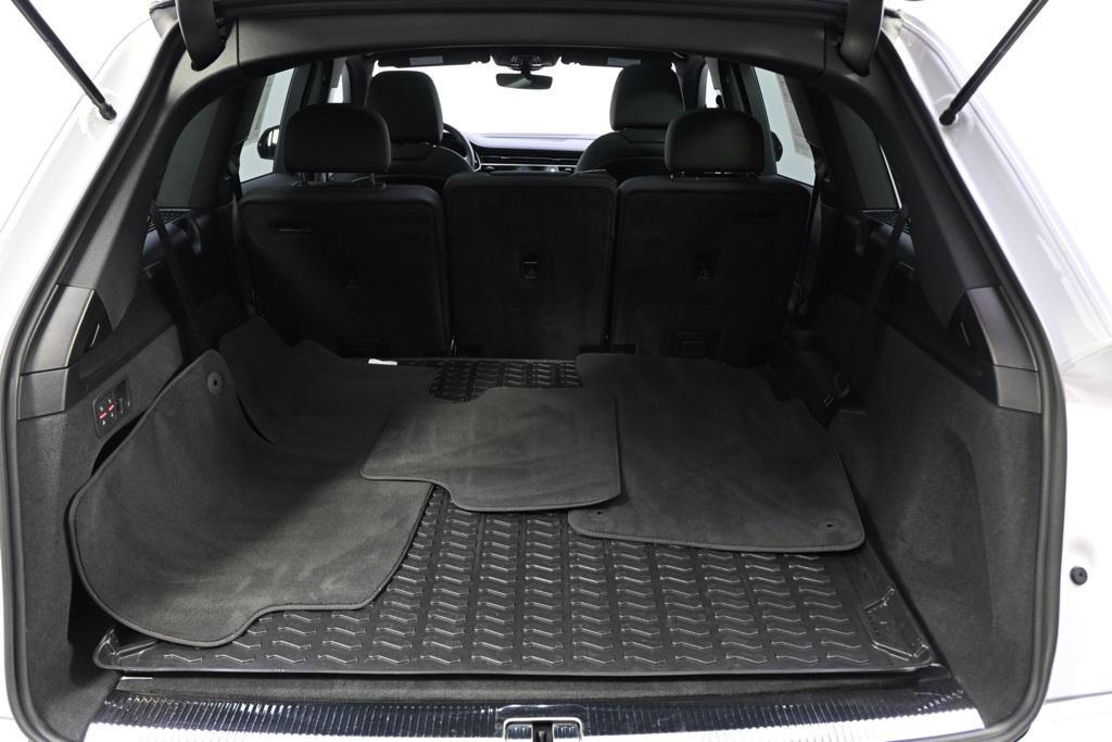used 2021 Audi Q7 car, priced at $34,444