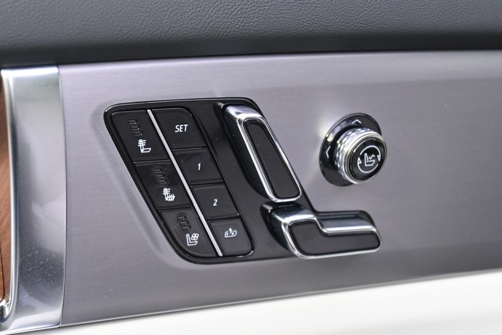 new 2026 Cadillac VISTIQ car, priced at $80,865