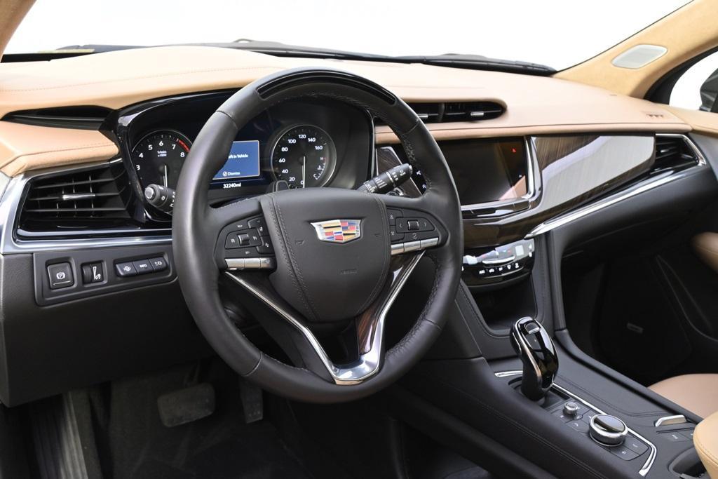 used 2024 Cadillac XT6 car, priced at $48,988