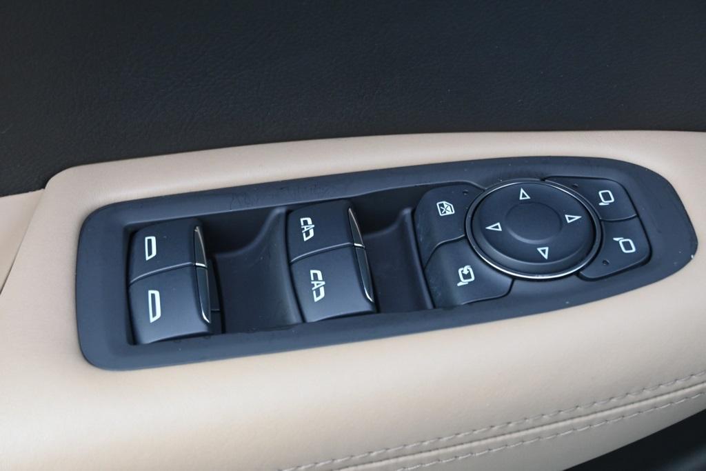 used 2024 Cadillac XT6 car, priced at $48,988