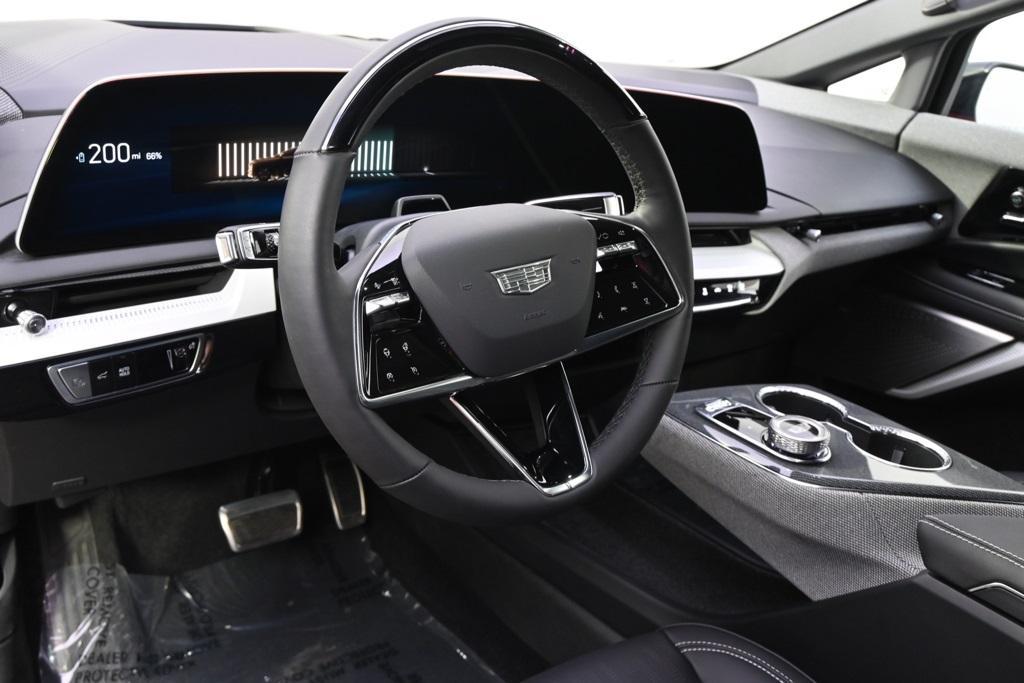 new 2025 Cadillac OPTIQ car, priced at $59,810