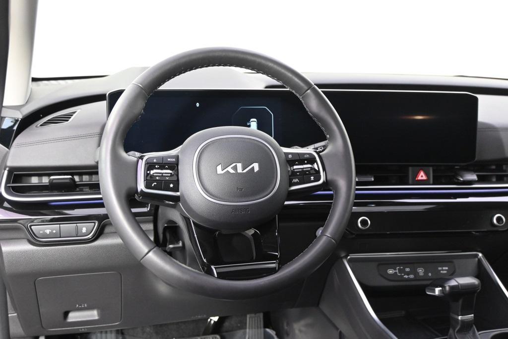 used 2025 Kia Carnival car, priced at $42,998