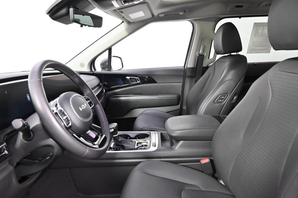 used 2025 Kia Carnival car, priced at $42,998