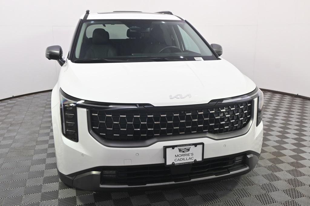 used 2025 Kia Carnival car, priced at $42,998