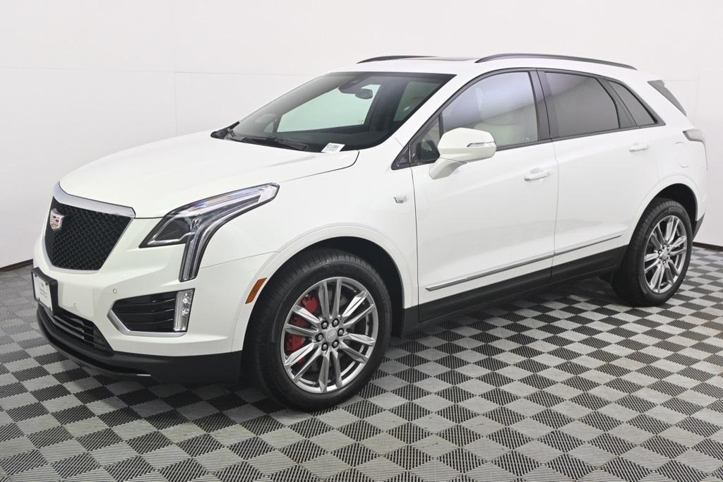 new 2025 Cadillac XT5 car, priced at $56,993