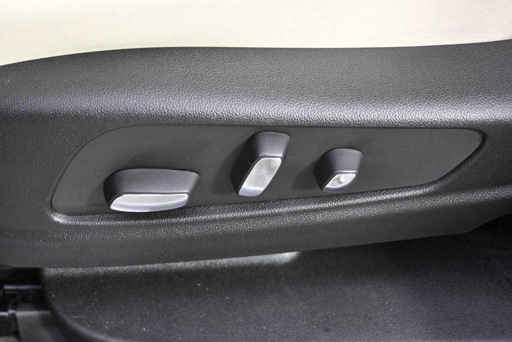 new 2025 Cadillac XT5 car, priced at $56,993